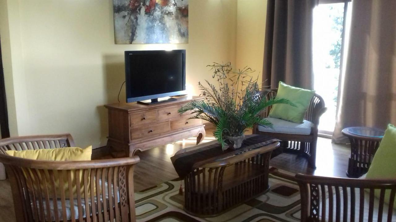 Апартаменти Shay Lyah Self Catering Вікторія Екстер'єр фото